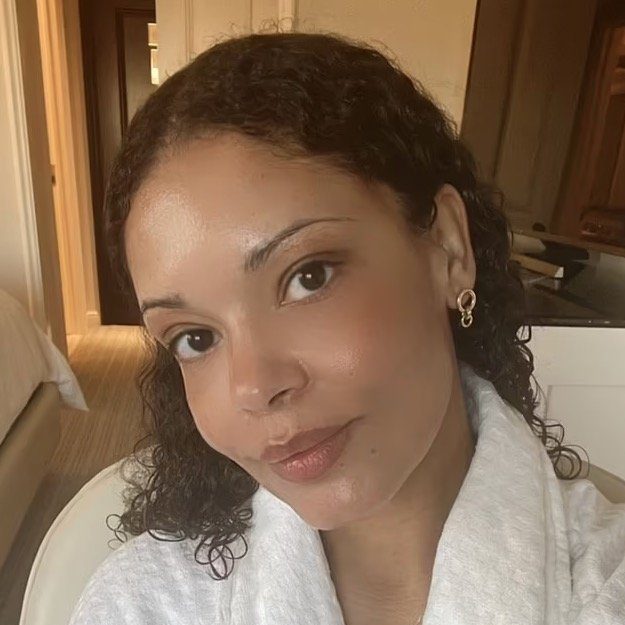 USMail24 | Champagne Brows